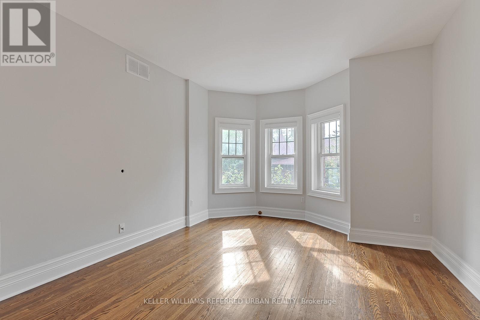 Photo 2 of 2 East 388 Brunswick Avenue, Toronto ON