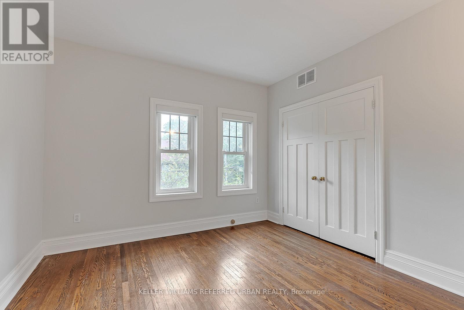 Photo 6 of 2 East 388 Brunswick Avenue, Toronto ON