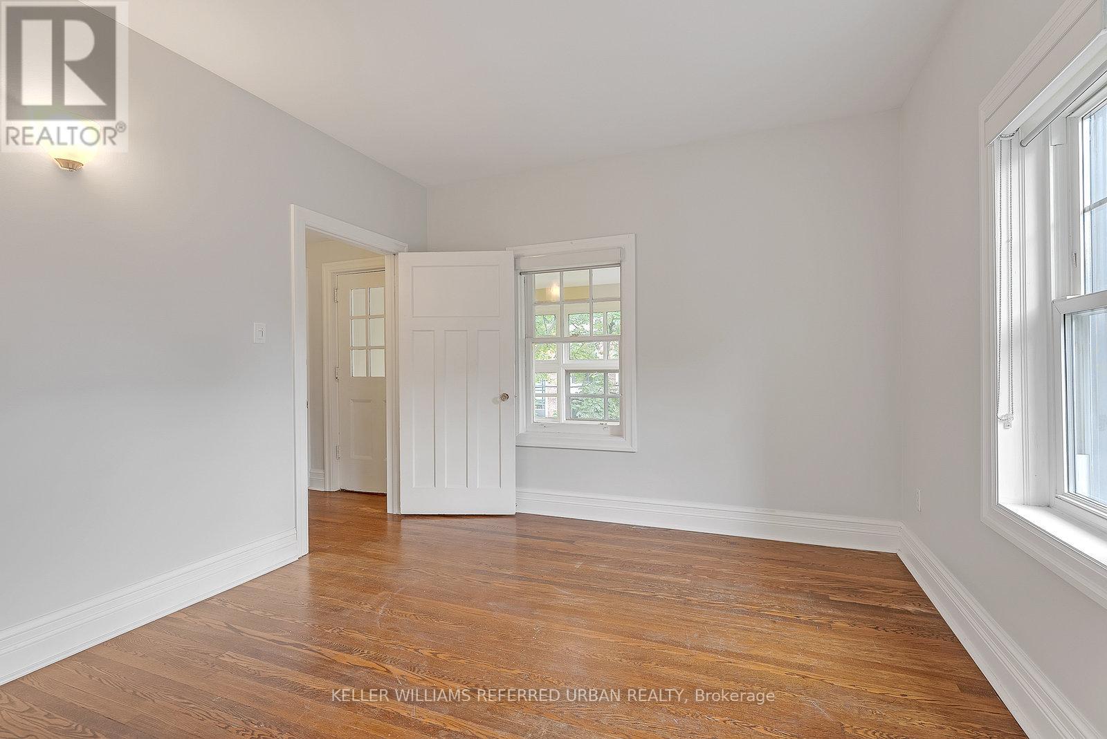 Photo 8 of 2 East 388 Brunswick Avenue, Toronto ON