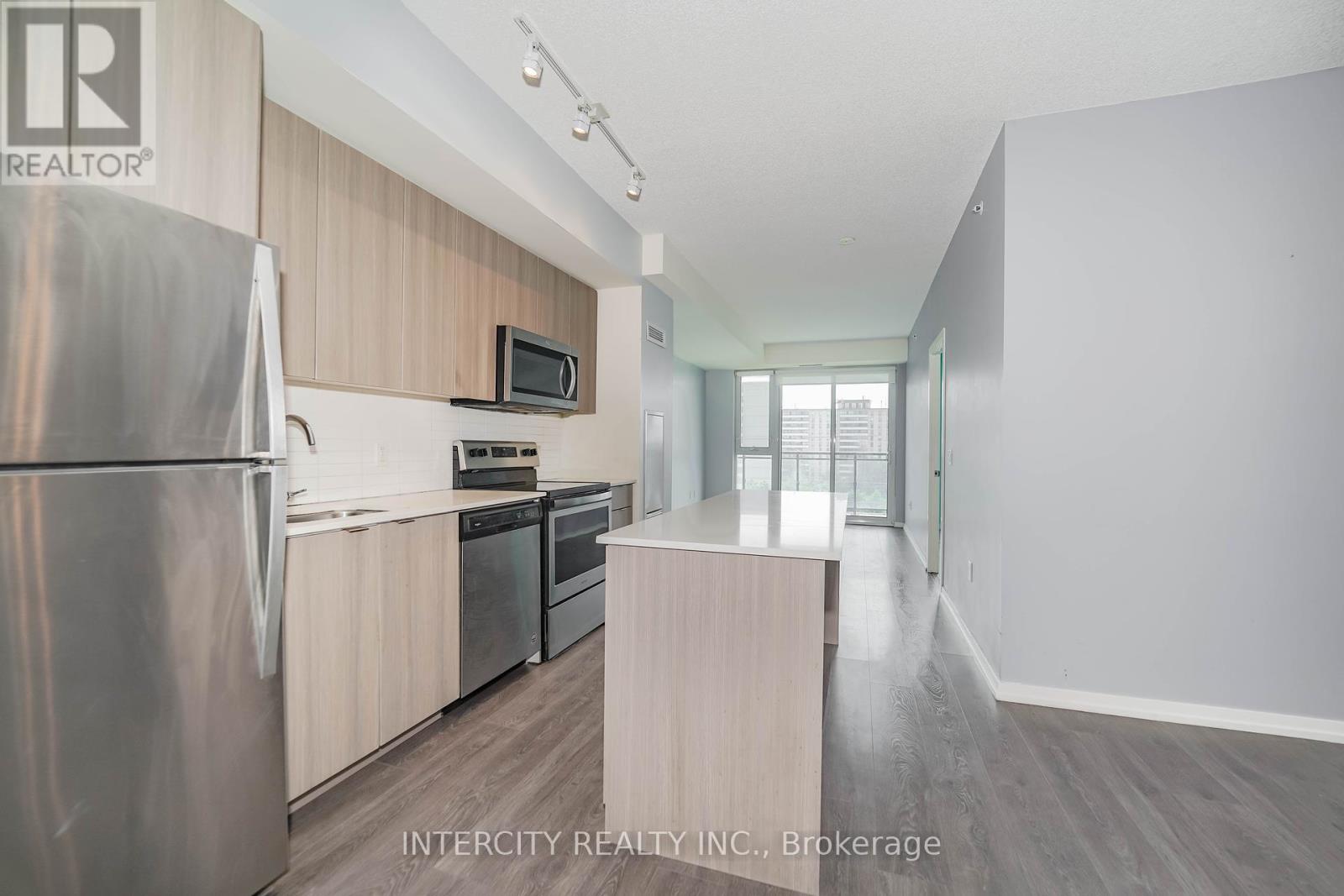 Photo 14 of 611 3237 Bayview Avenue, Toronto ON