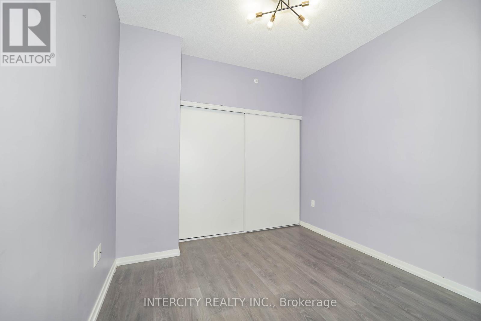 Photo 17 of 611 3237 Bayview Avenue, Toronto ON