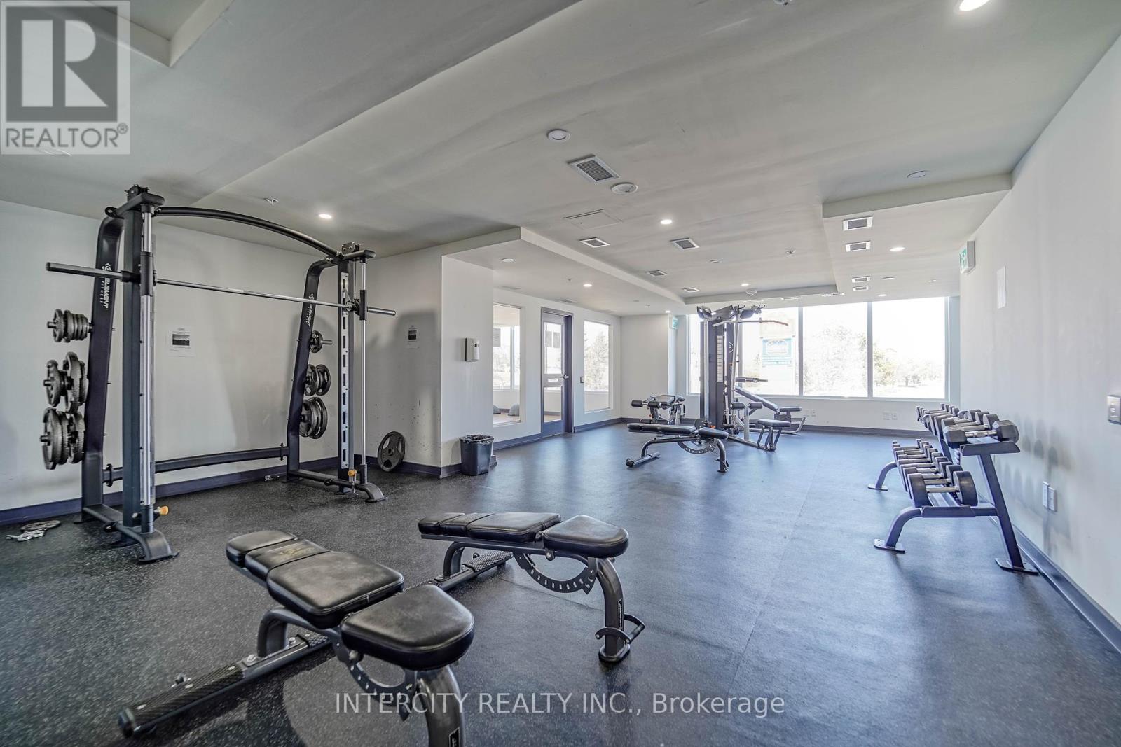 Photo 35 of 611 3237 Bayview Avenue, Toronto ON