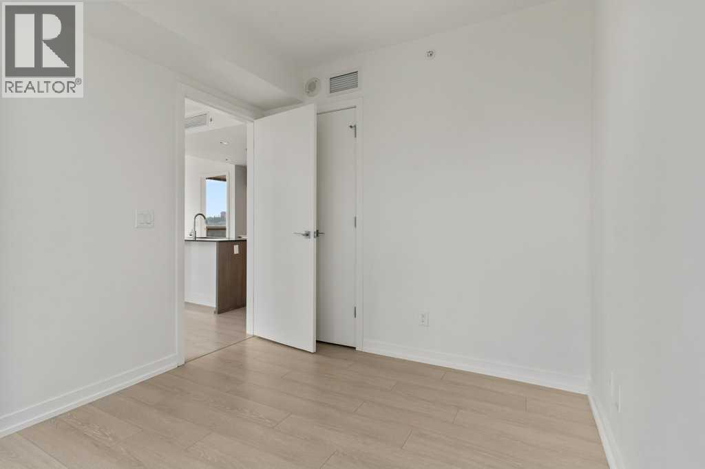 Photo 20 of 806 128 2 Street Sw, Calgary AB