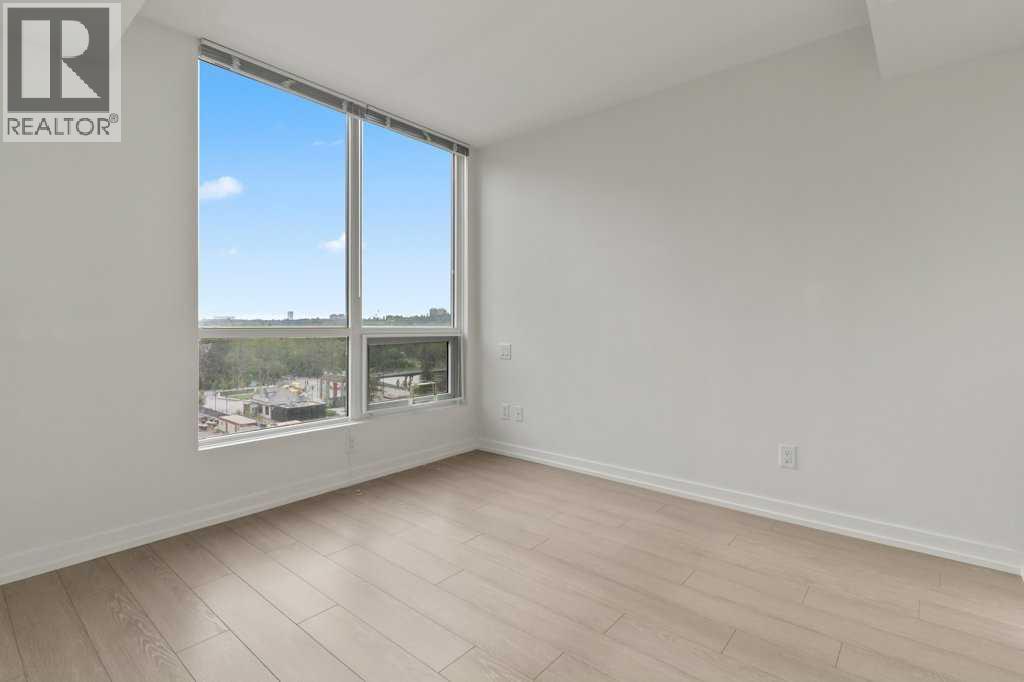 Photo 12 of 806 128 2 Street Sw, Calgary AB