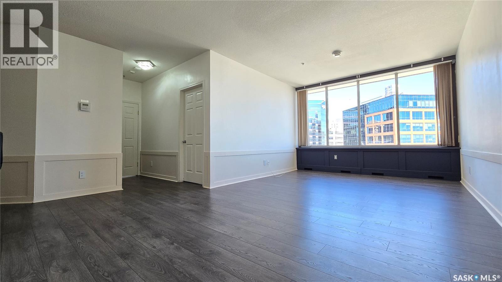 Photo 10 of 806 1867 Hamilton Street, Regina SK