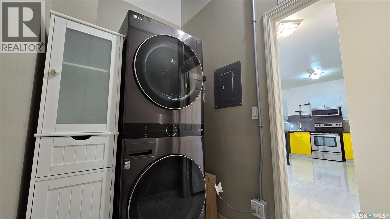 Photo 24 of 806 1867 Hamilton Street, Regina SK