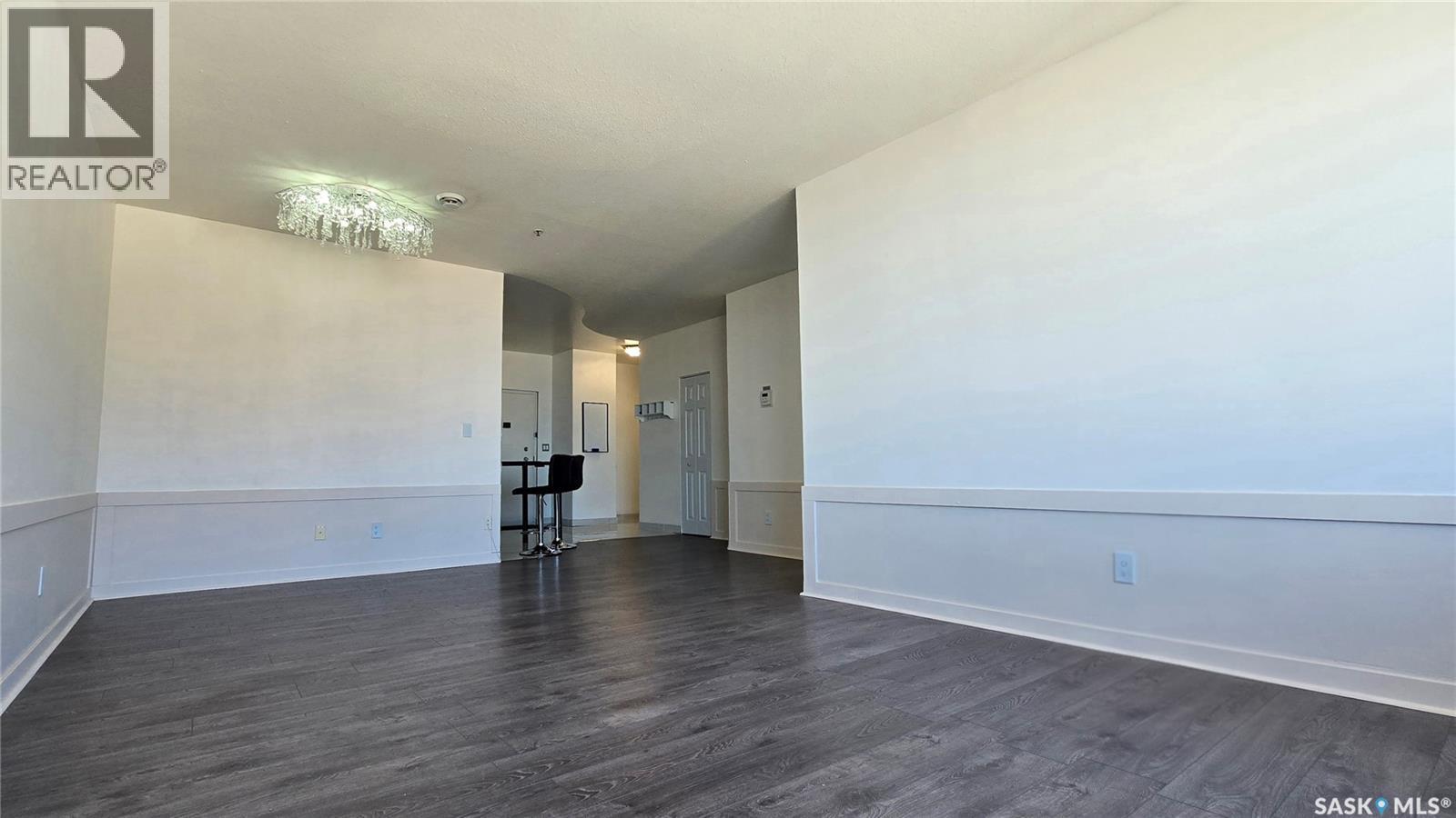 Photo 9 of 806 1867 Hamilton Street, Regina SK
