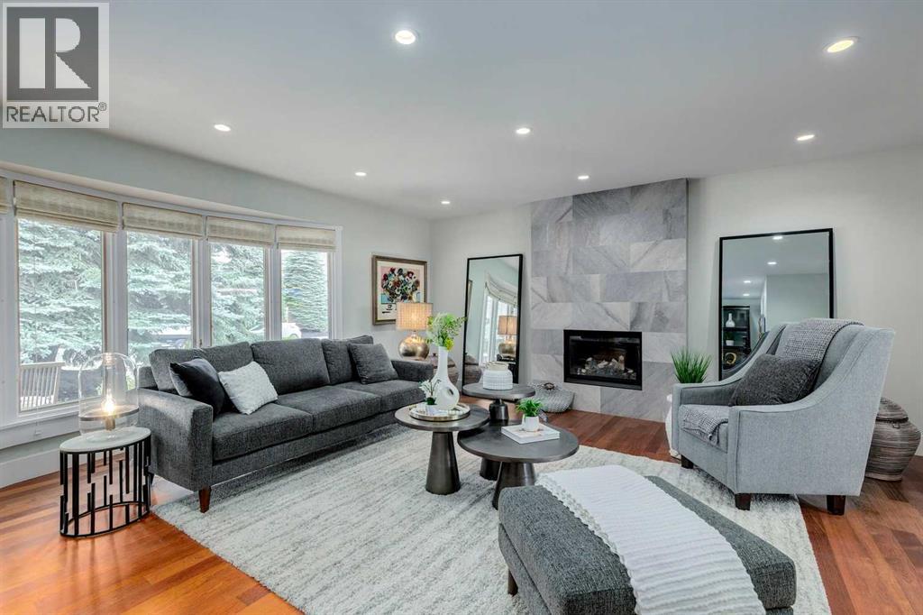 Single Family House for Sale in  Bay View Drive SW Bayview Calgary 