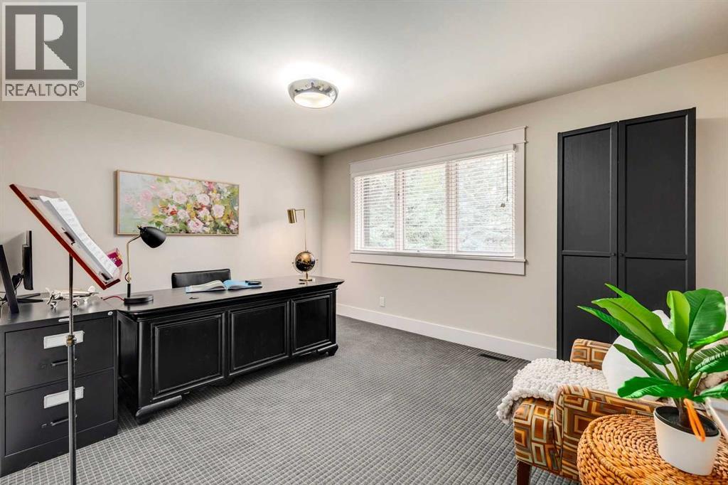 Single Family House for Sale in  Bay View Drive SW Bayview Calgary 