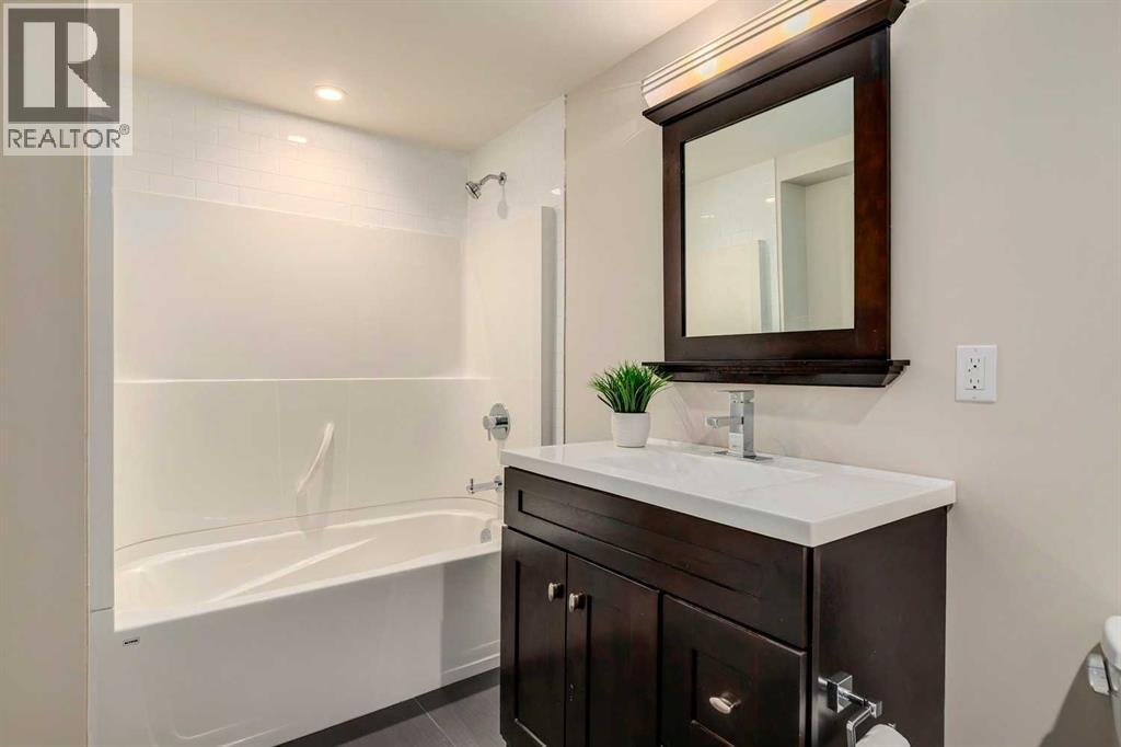 Single Family House for Sale in  Bay View Drive SW Bayview Calgary 