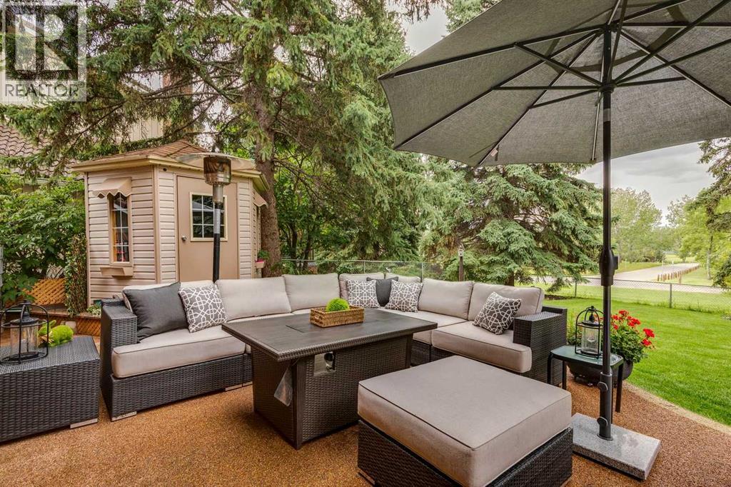 Single Family House for Sale in  Bay View Drive SW Bayview Calgary 