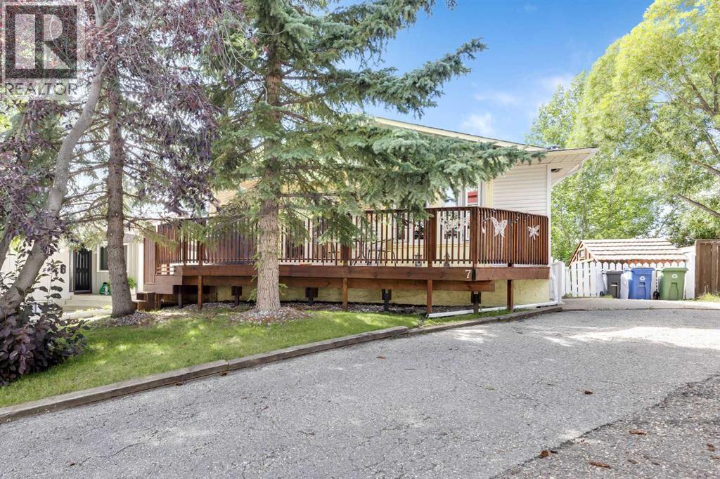 Photo 1 of 7 Benchlands Place, Cochrane AB