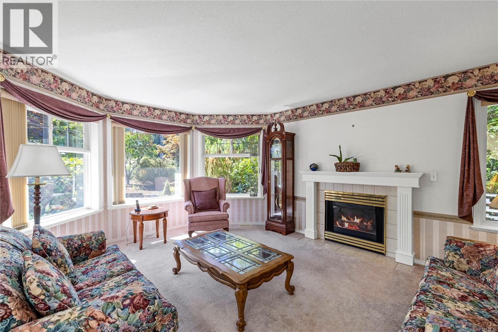 Photo 10 of 560 Country Club Dr, Qualicum Beach BC