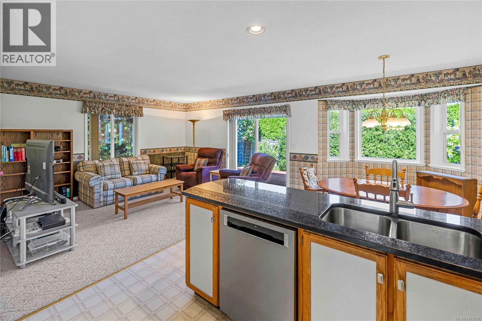 Photo 31 of 560 Country Club Dr, Qualicum Beach BC