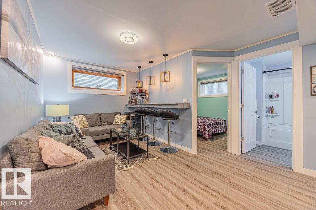 Photo 26 of 4081 Alexander Wy Sw, Edmonton AB