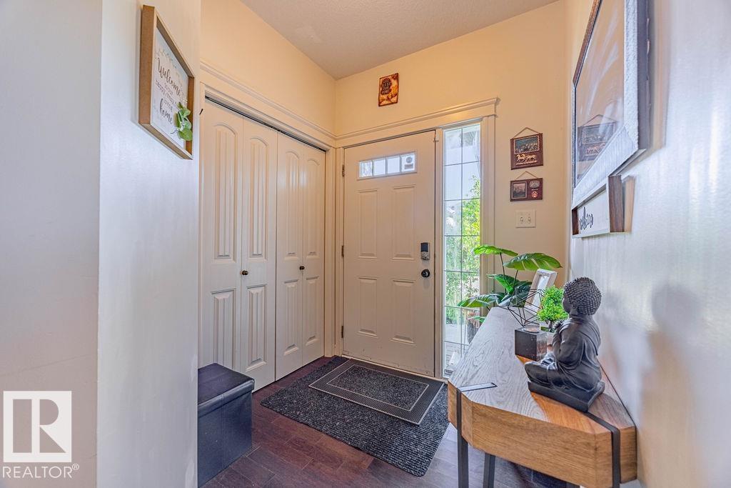 Photo 3 of 4081 Alexander Wy Sw, Edmonton AB