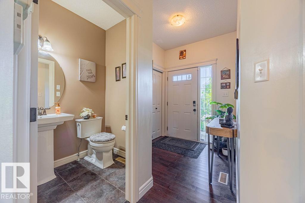 Photo 4 of 4081 Alexander Wy Sw, Edmonton AB