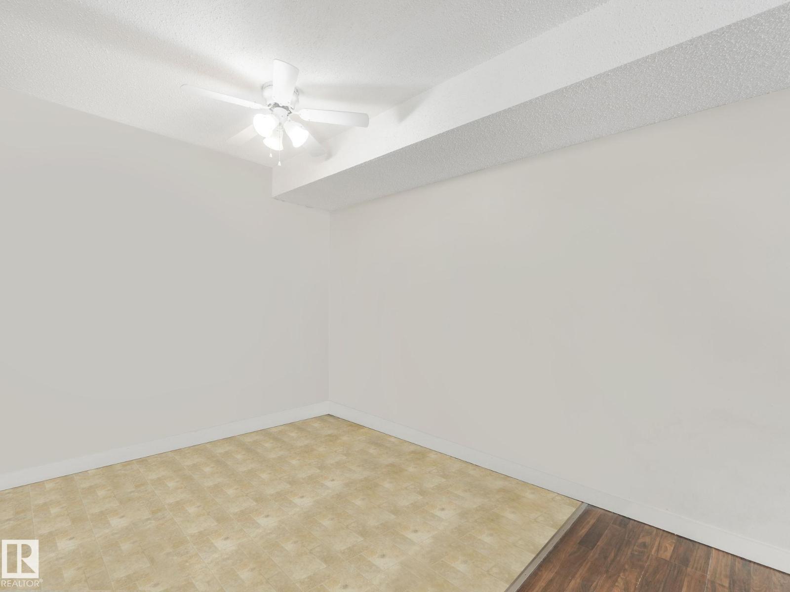 Photo 10 of 108 1945 105 St Nw, Edmonton AB