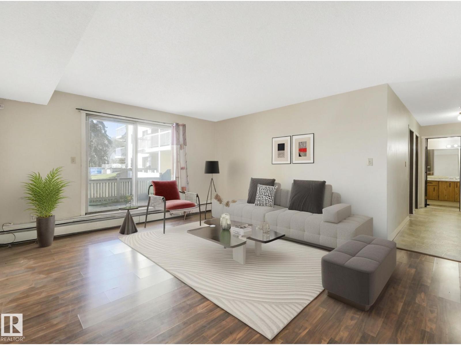 Photo 13 of 108 1945 105 St Nw, Edmonton AB