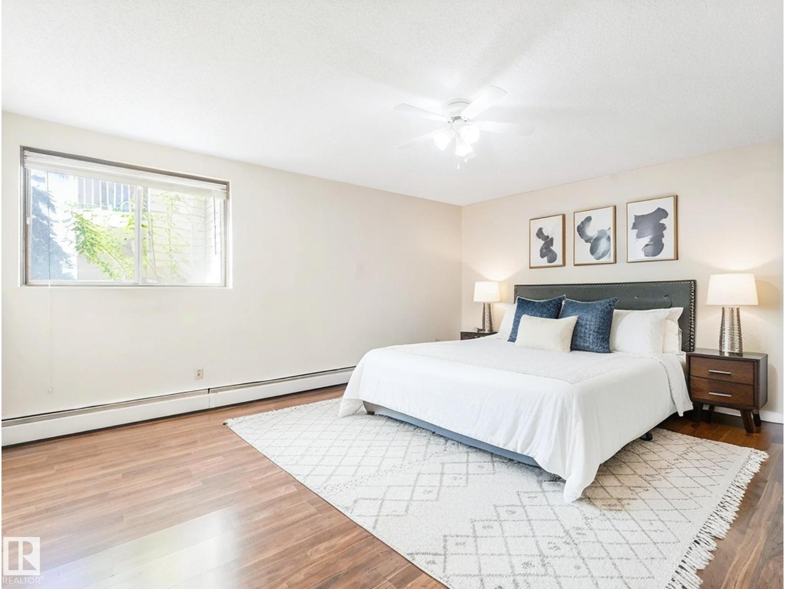 Photo 17 of 108 1945 105 St Nw, Edmonton AB