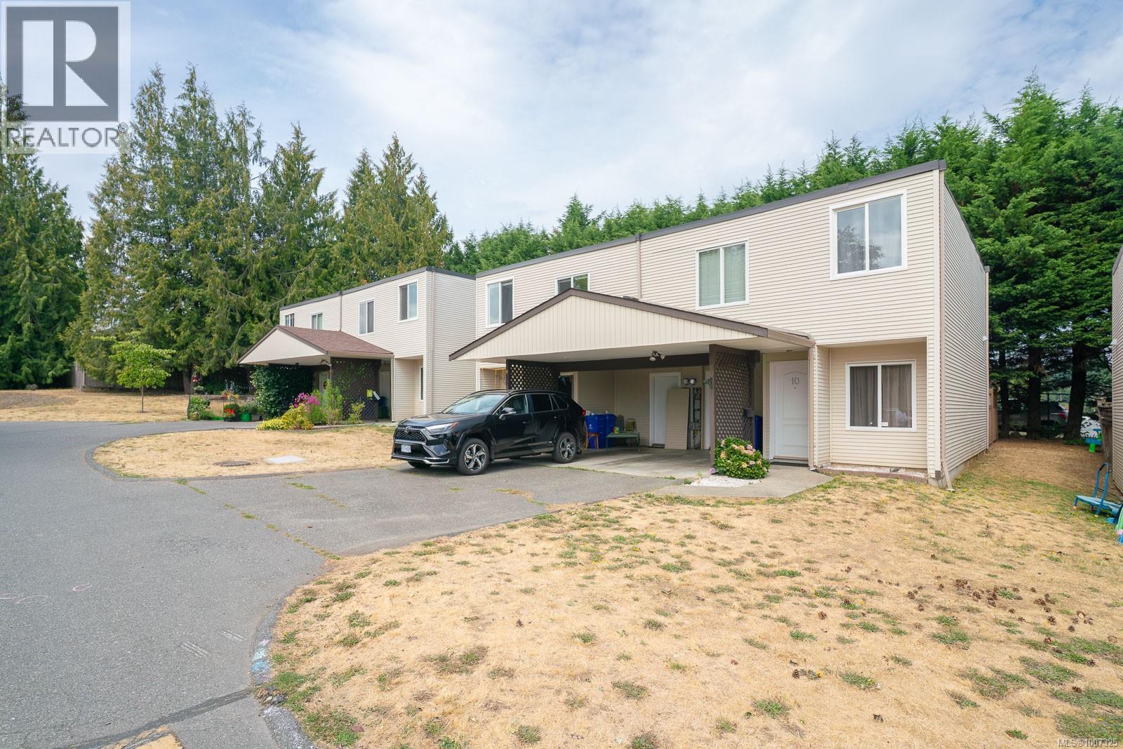 Photo 1 of 10 444 Bruce Ave, Nanaimo BC