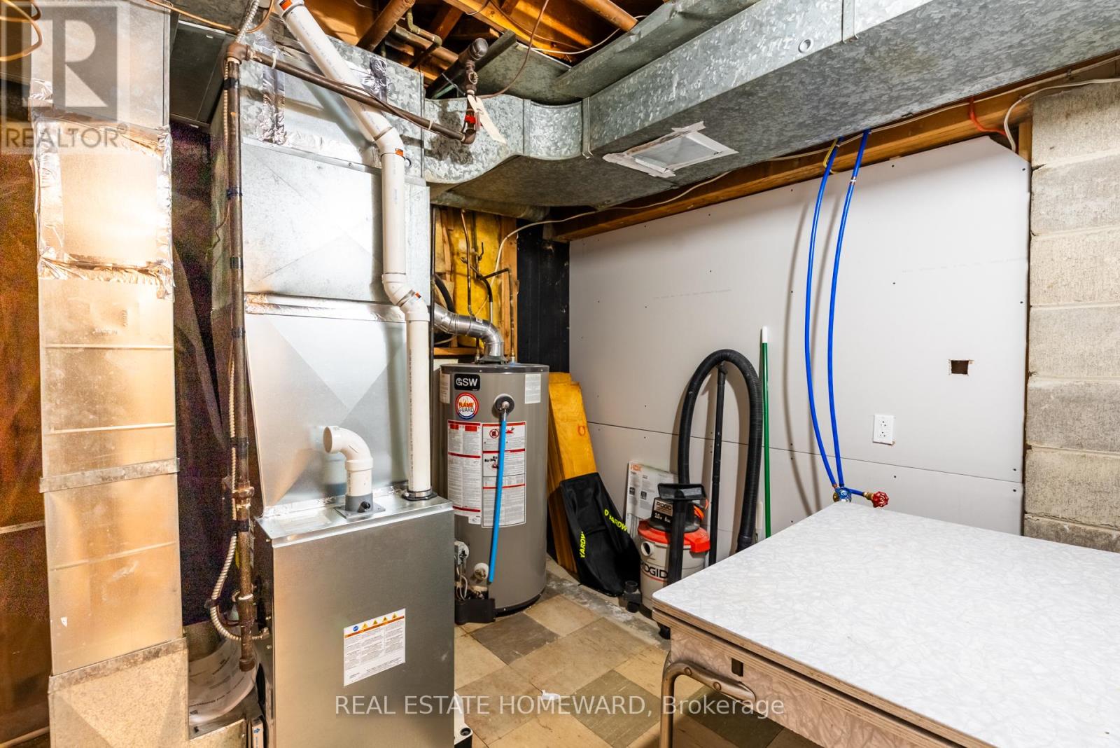 Photo 24 of 20 Woodgarden Crescent, Toronto ON