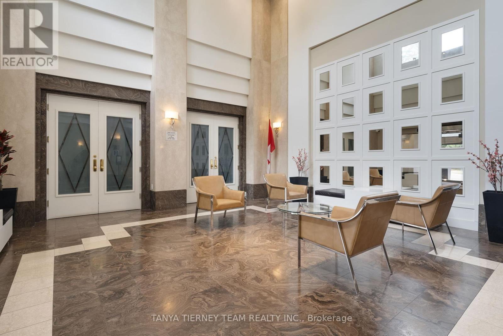 Photo 8 of 1931 68 Corporate Drive, Toronto ON