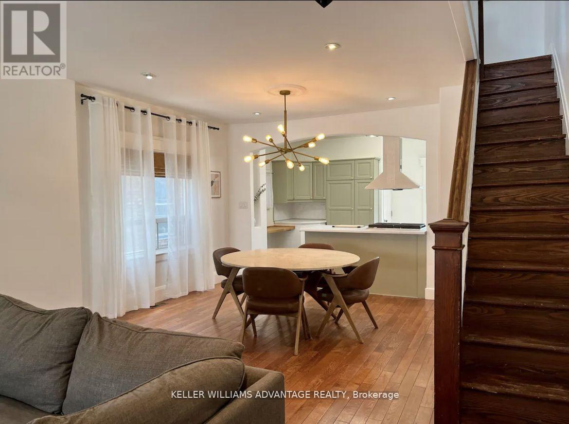 Photo 10 of 4 Edgewood Avenue, Toronto ON