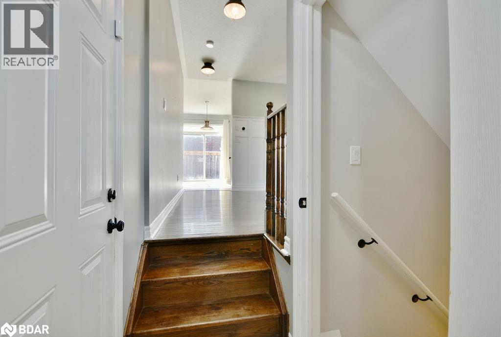 Photo 30 of 166 Succession Crescent, Barrie ON