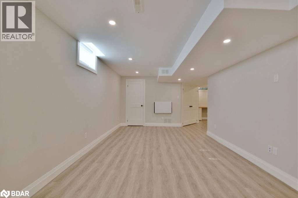 Photo 36 of 166 Succession Crescent, Barrie ON
