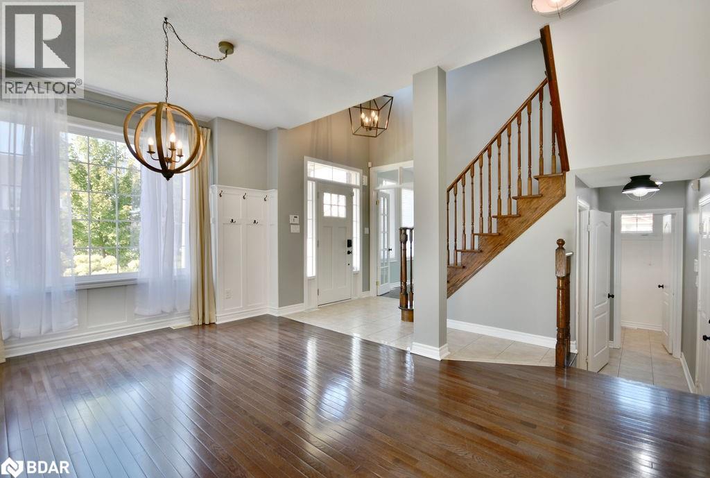 Photo 6 of 166 Succession Crescent, Barrie ON