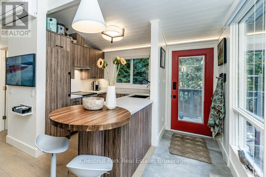 Photo 7 of 8 1140 Cowan Park Road, Muskoka Lakes ON