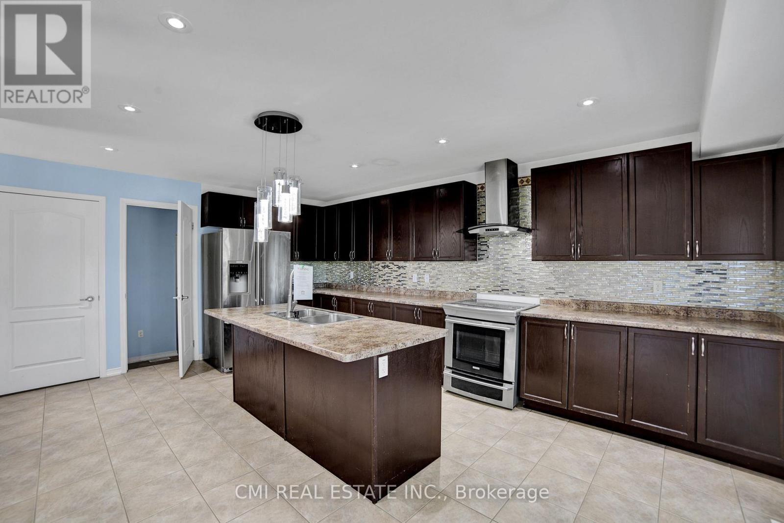 Photo 13 of 1218 Leslie Drive, Innisfil ON