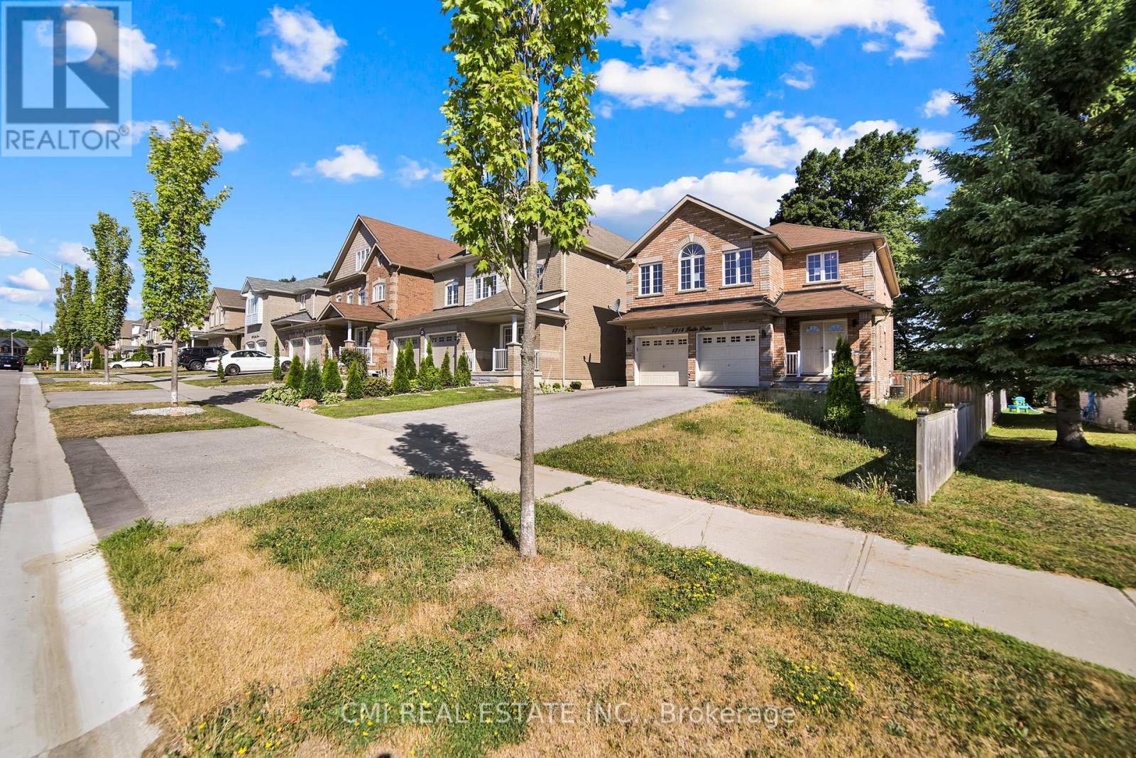 Photo 3 of 1218 Leslie Drive, Innisfil ON