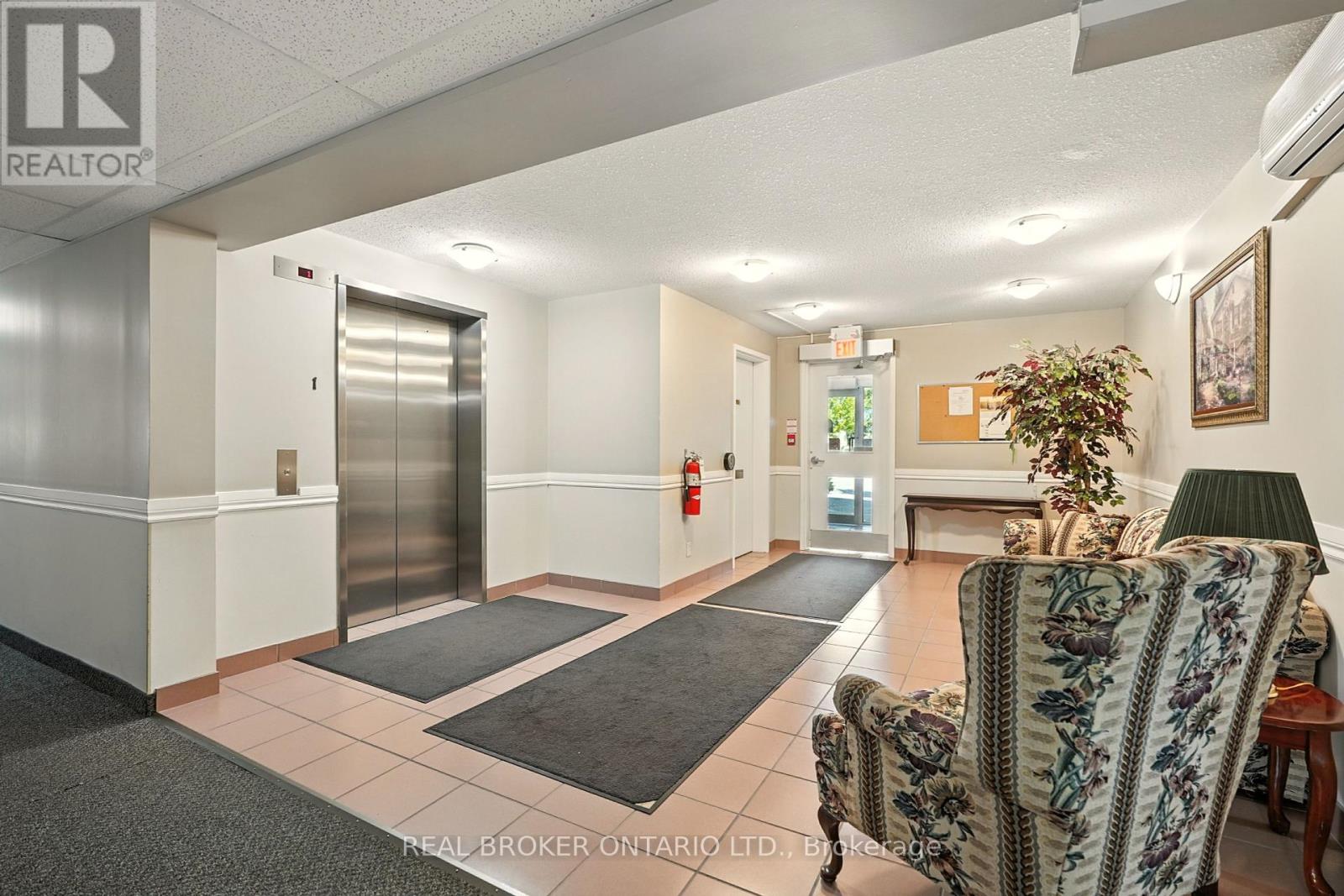 Photo 16 of 303 49 Jacobs Terrace, Barrie ON