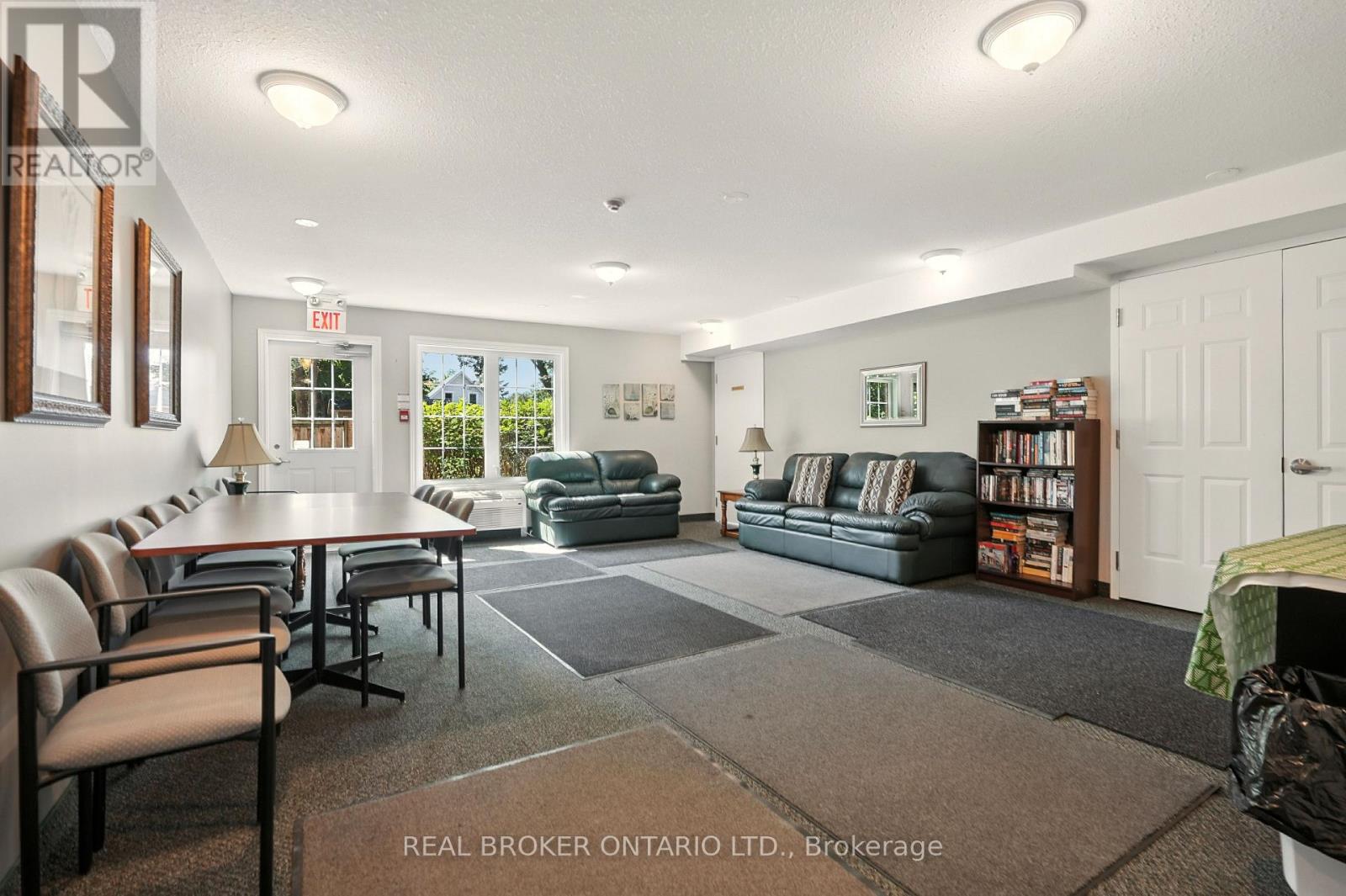 Photo 17 of 303 49 Jacobs Terrace, Barrie ON