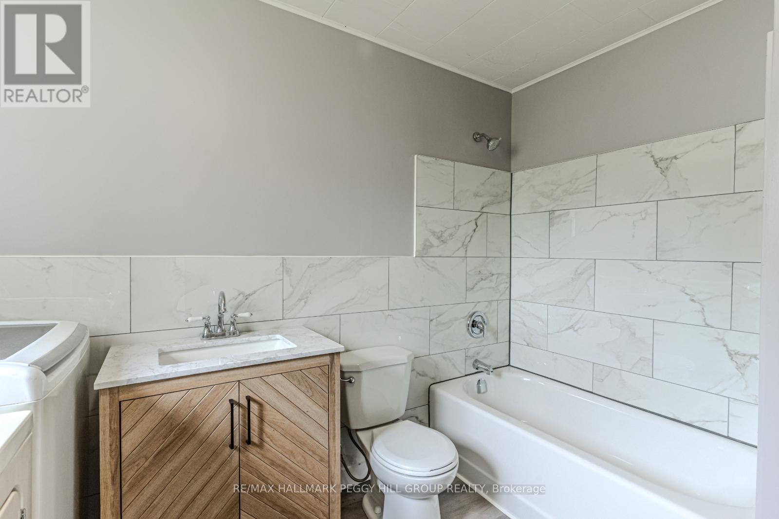 Photo 6 of 332 Champlain Road, Penetanguishene ON