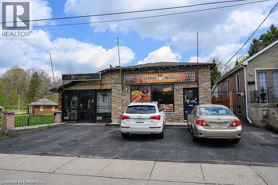 Photo 3 of 105 Shade Street Unit 1, Cambridge ON