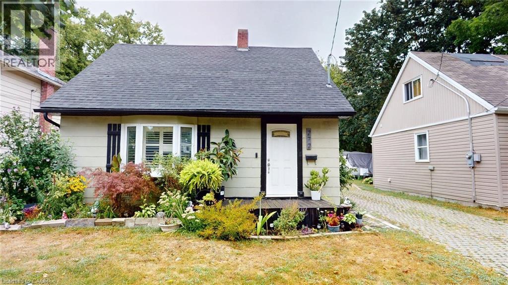 Photo 2 of 272 Grey Street, Brantford ON