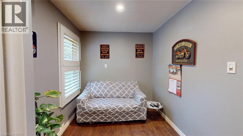 Photo 9 of 272 Grey Street, Brantford ON