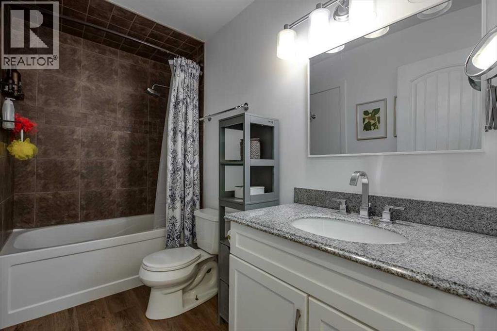 Single Family House 4 Level for Sale in  George Crescent Glendale Red Deer 