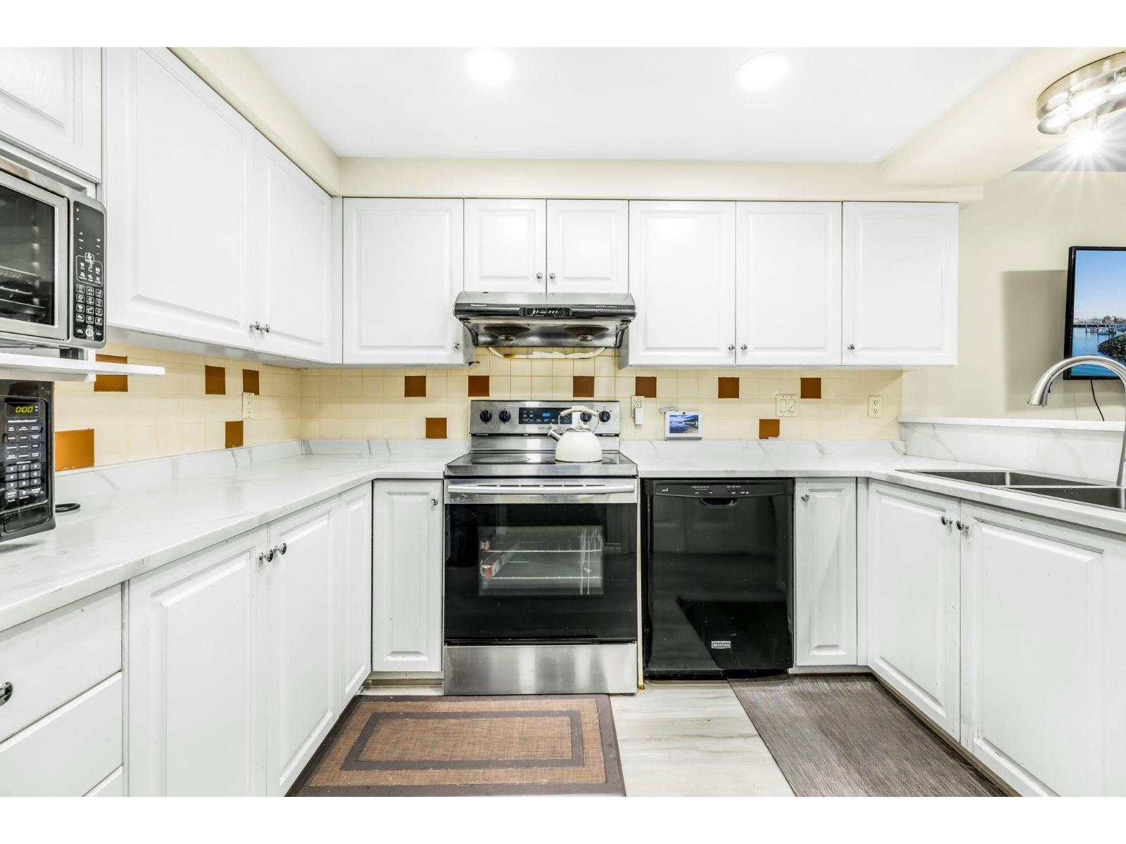 Photo 15 of 17 6478 121 Street, Surrey BC