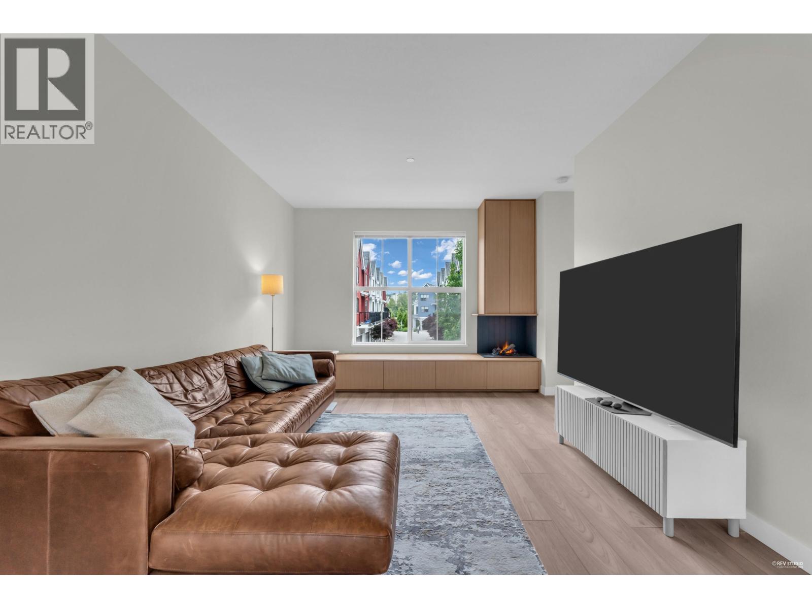 Photo 3 of 83 488 Furness Street, New Westminster BC