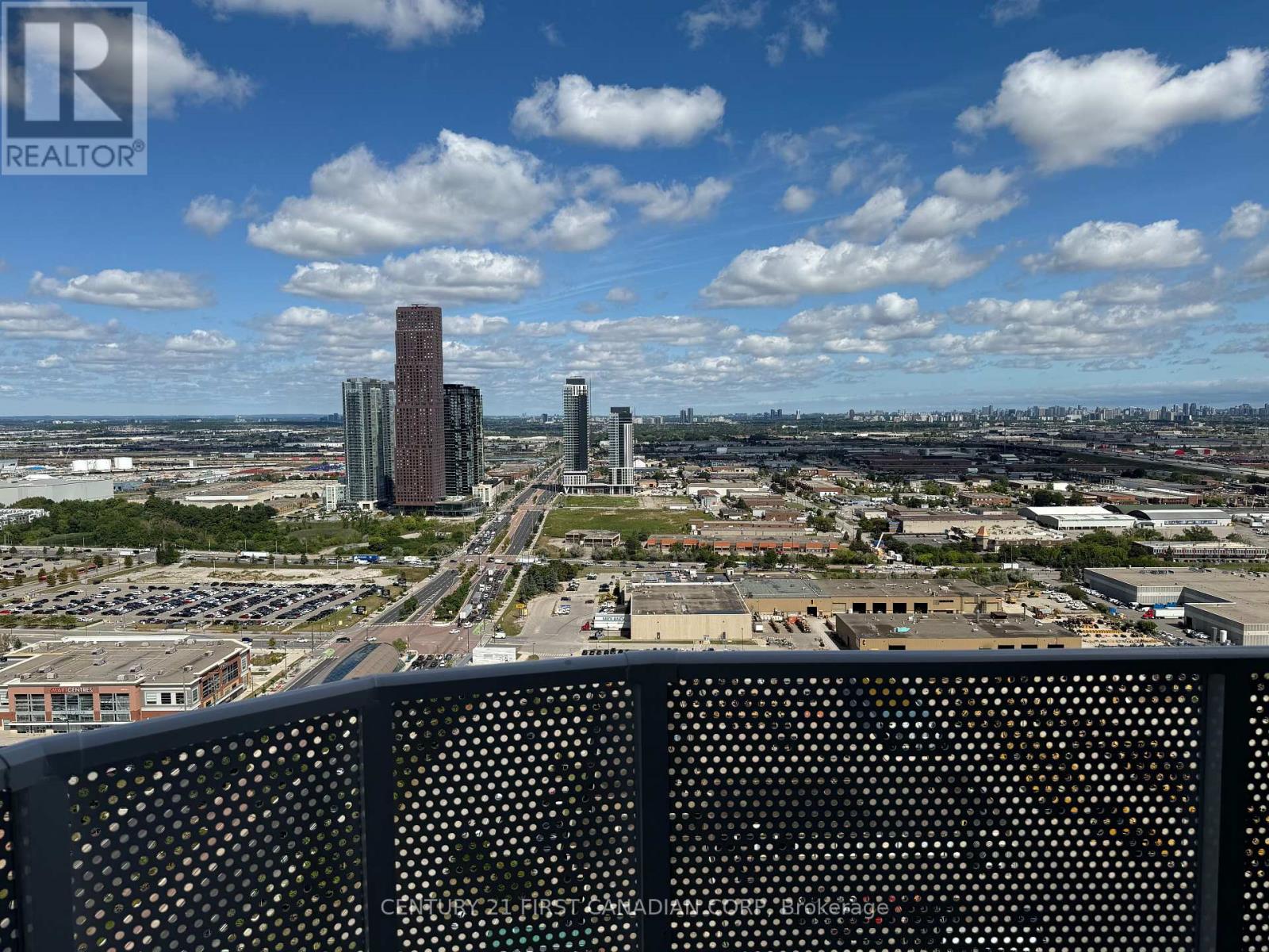 Photo 1 of D 3705 28 Interchange Way N, Vaughan ON