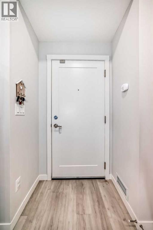 Single Family House for Sale in   Shawnee Square Shawnee Slopes Calgary 