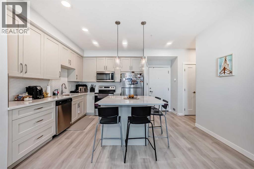 Single Family House for Sale in   Shawnee Square Shawnee Slopes Calgary 