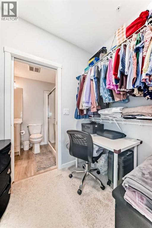 Single Family House for Sale in   Shawnee Square Shawnee Slopes Calgary 
