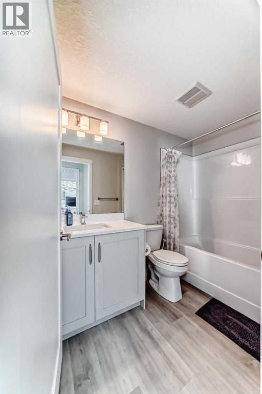 Single Family House for Sale in   Shawnee Square Shawnee Slopes Calgary 