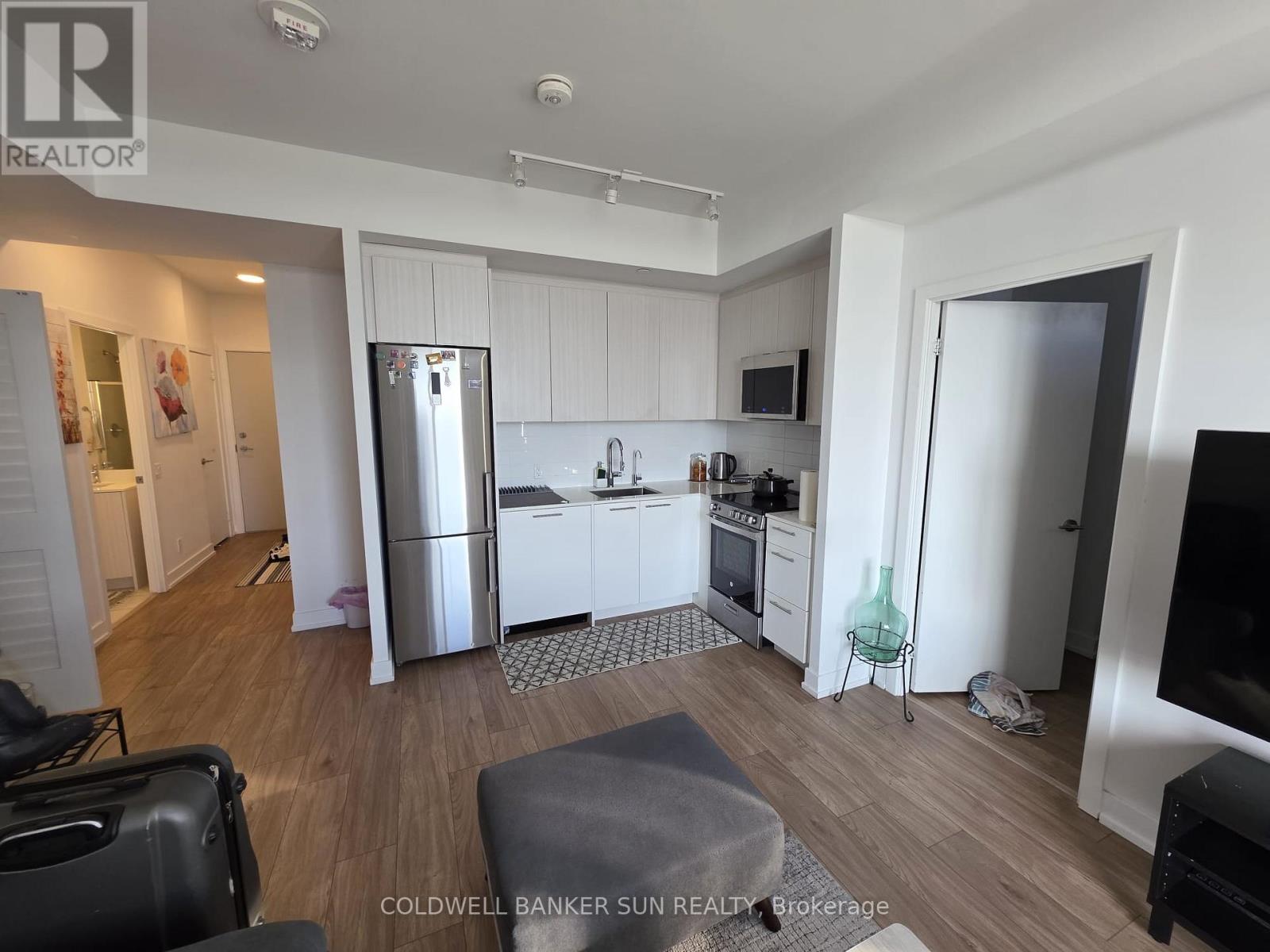 Photo 10 of 601 215 Veterans Drive, Brampton ON