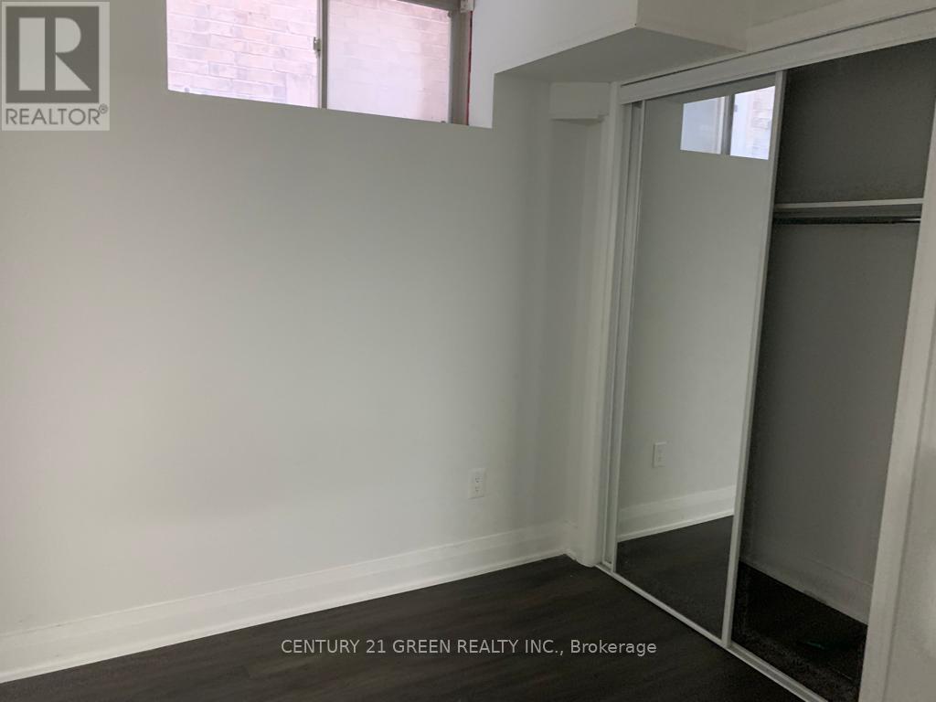 Photo 7 of Bsmnt 3905 Arvona Place, Mississauga ON
